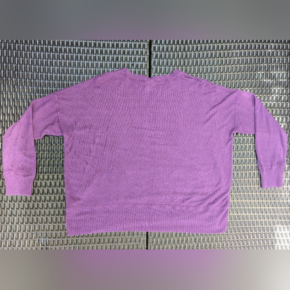 Large Purple Eileen Fisher Italian Yarn Long Sleeve Sweater W/Ribbed Hem & Cuffs - Picture 2 of 8